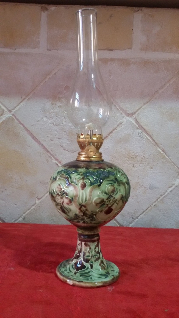 Vintage-Style Decorative Oil Lamp with Hand-Painted Ceramic Base & Glass Chimney